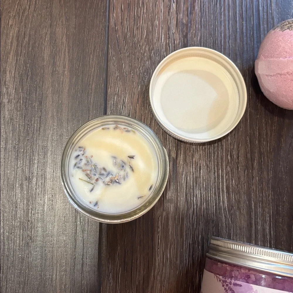 Lavender Bath Set - Picture 5 of 7